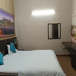 Yash Guest House 01 Minute Walk In Nizamuddin Railway Station